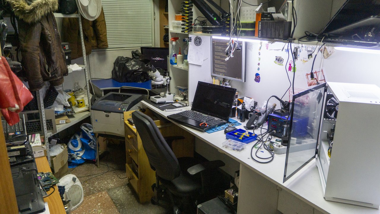 A-center