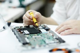 Мастерская по ремонту сотовых телефонов, ноутбуков и телевизоров на улице Лизы Чайкиной