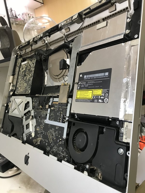 Apple техник